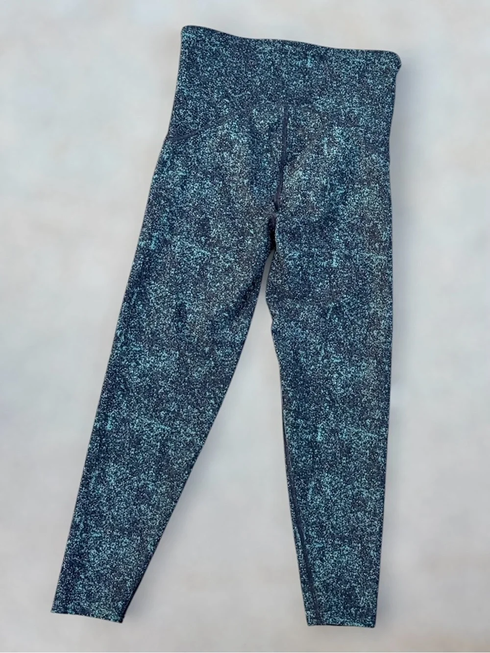 SPANX High-Waisted Leggings – Speckled Emerald Green Print – Size M - EUC